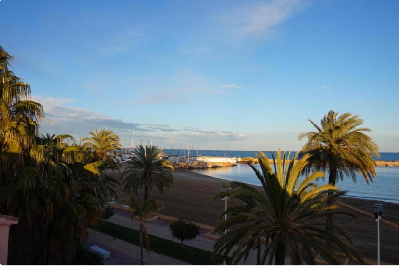 Beachfront Vila Валенсия Экстерьер фото
